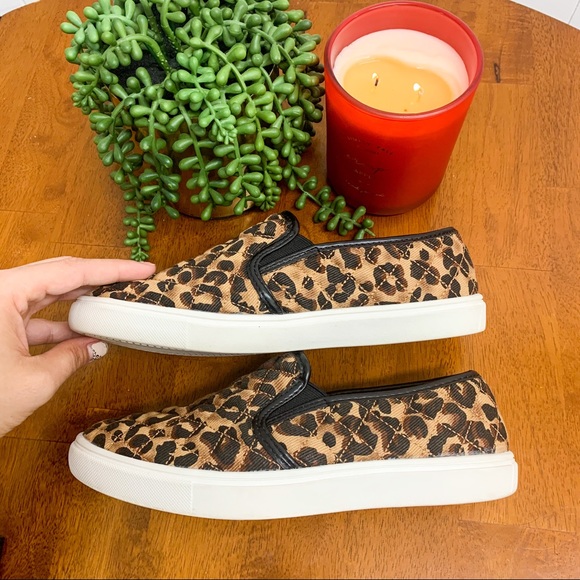 **SOLD** Time & Tru Quilted Leopard Slip-On’s - Picture 4 of 6